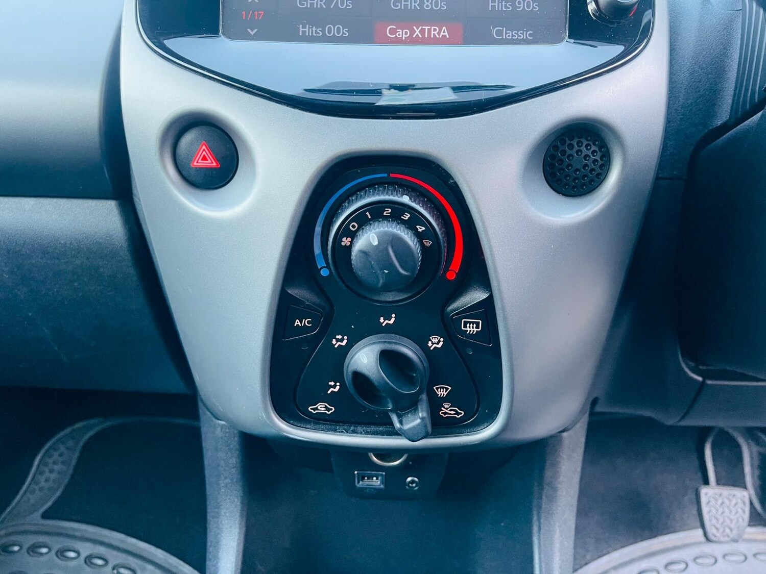 Used Peugeot 108 2017 for sale - 77938440: Photo 24