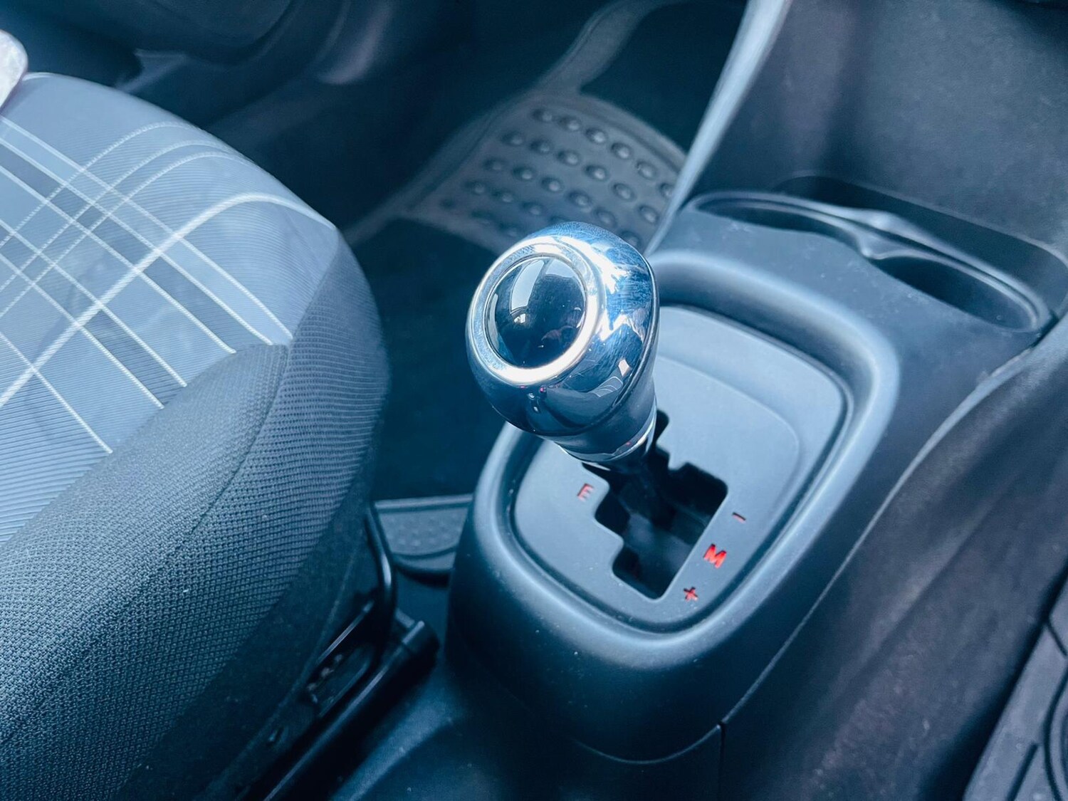 Used Peugeot 108 2017 for sale - 77938440: Photo 25