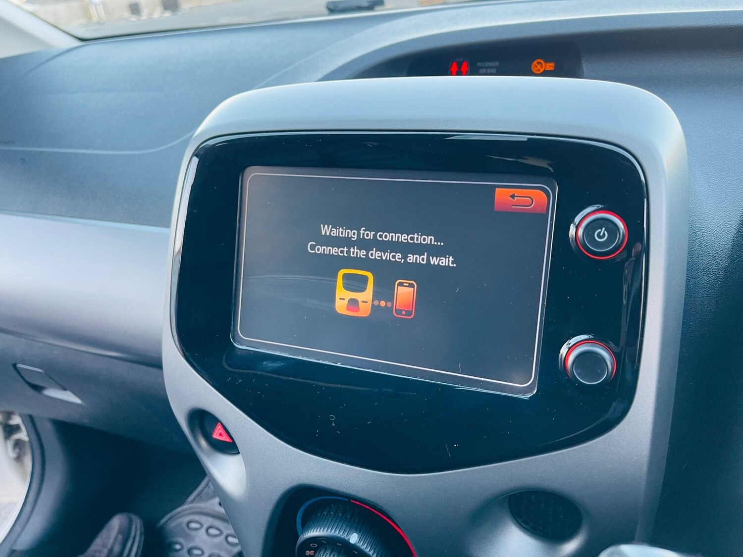 Used Peugeot 108 2017 for sale - 77938440: Photo 31