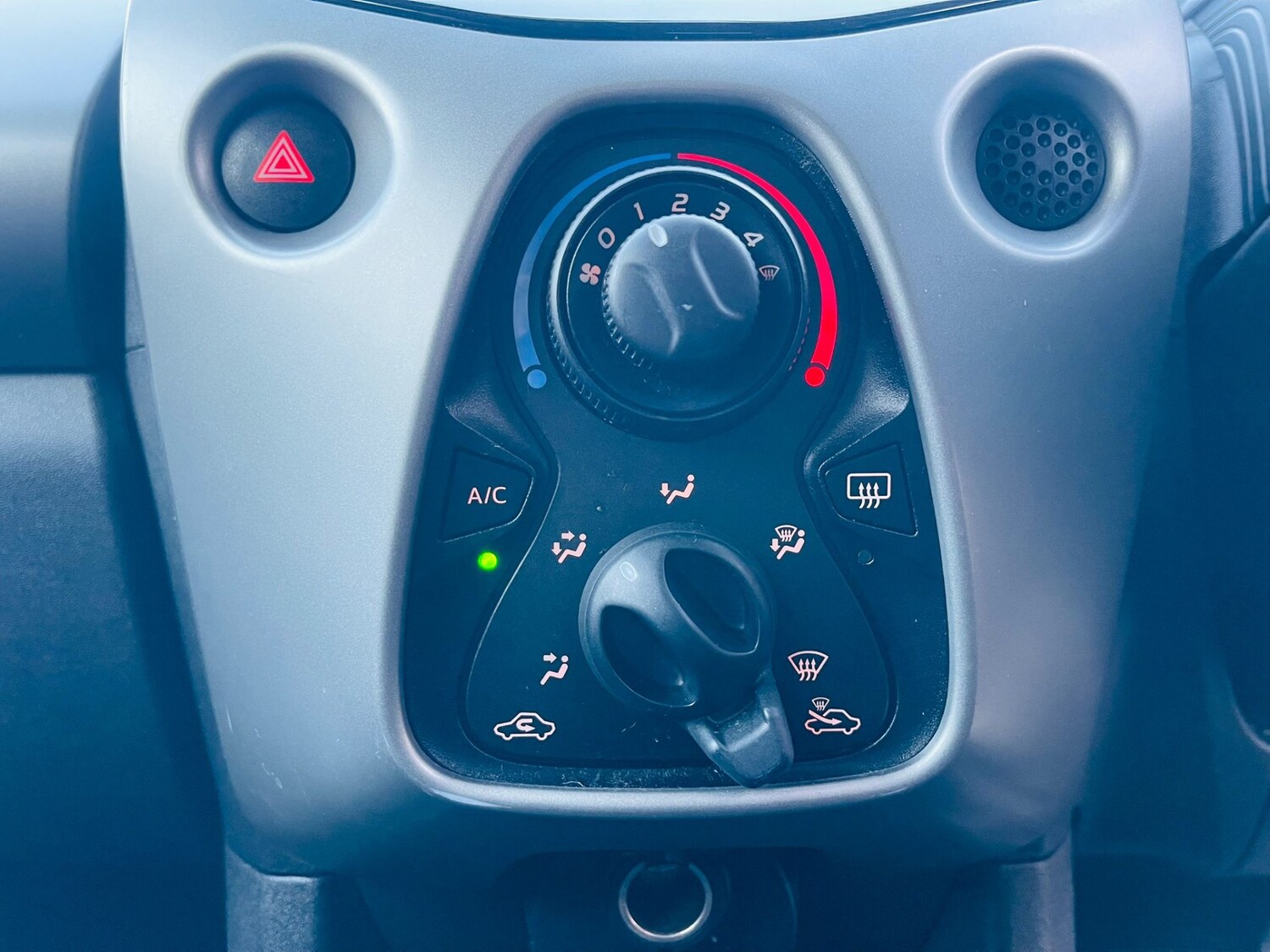 Used Peugeot 108 2017 for sale - 77938440: Photo 37