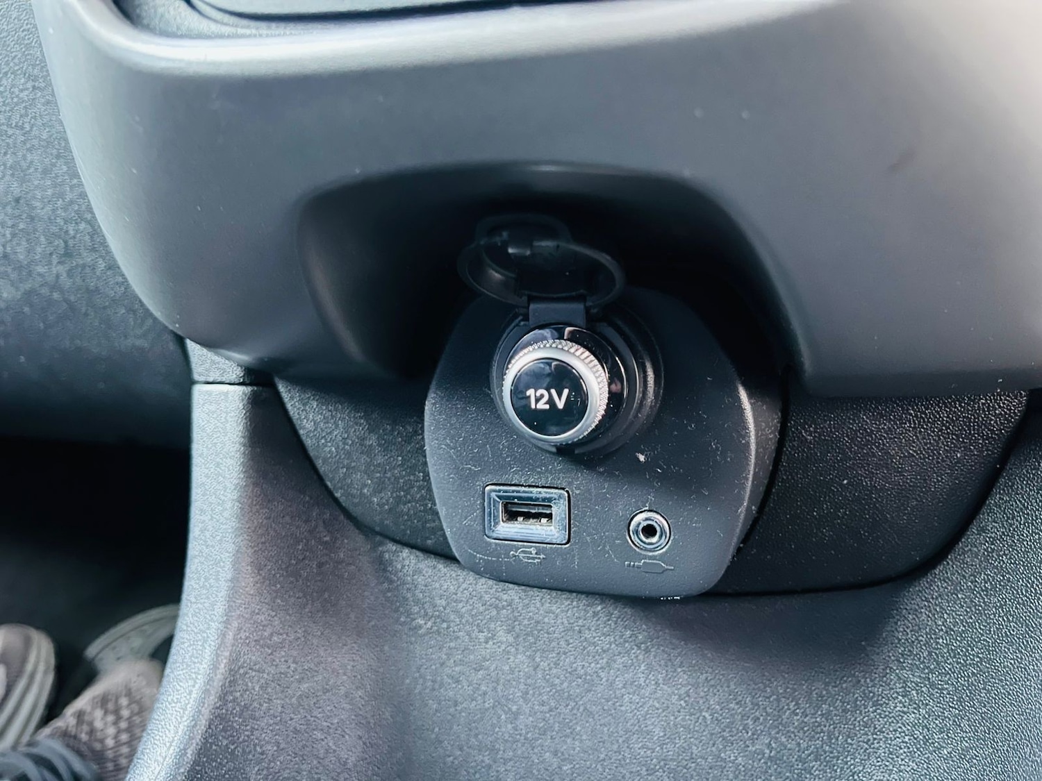 Used Peugeot 108 2017 for sale - 77938440: Photo 38