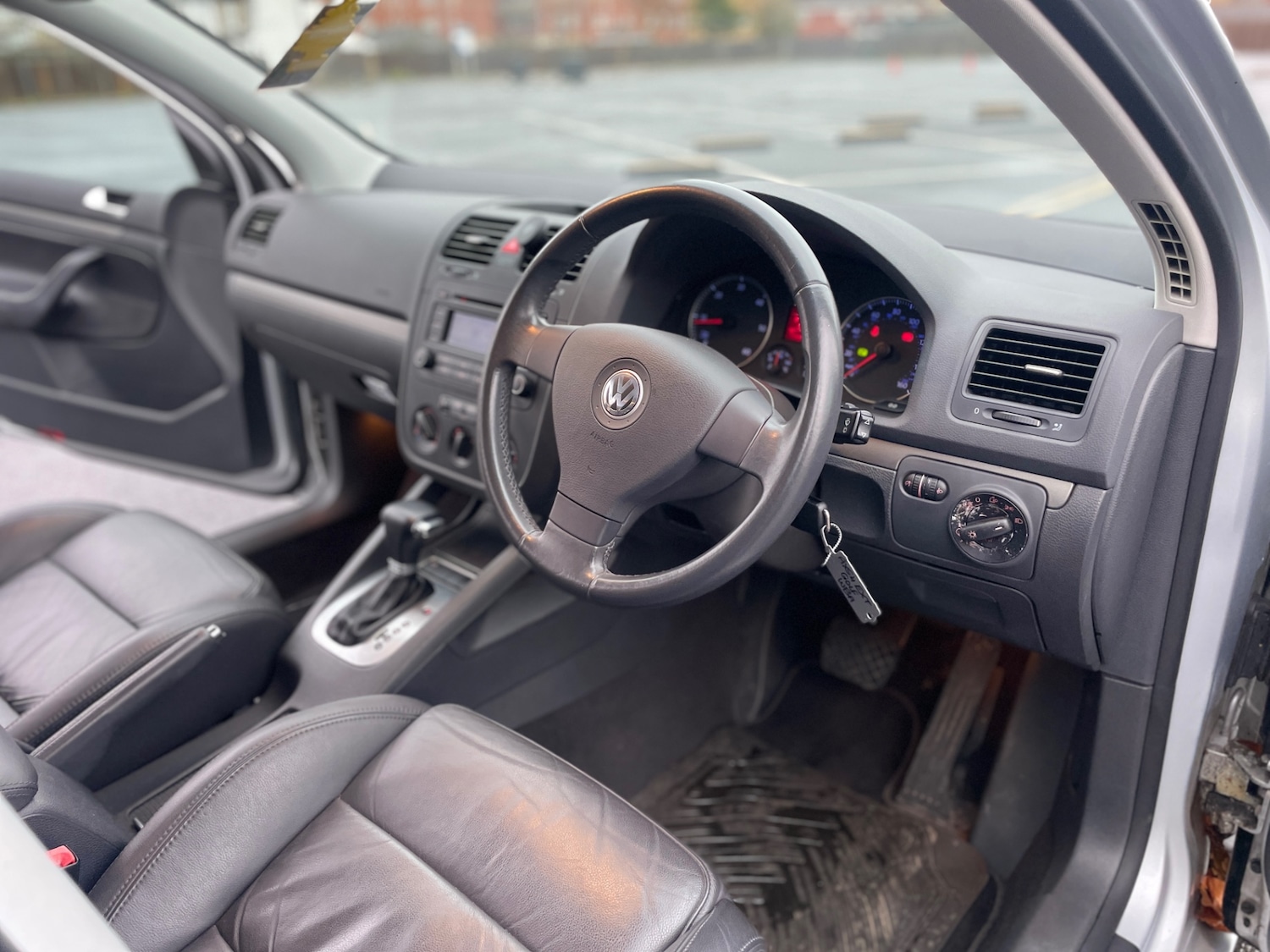 Used Volkswagen Golf 2004 for sale - 76863744: Photo 25