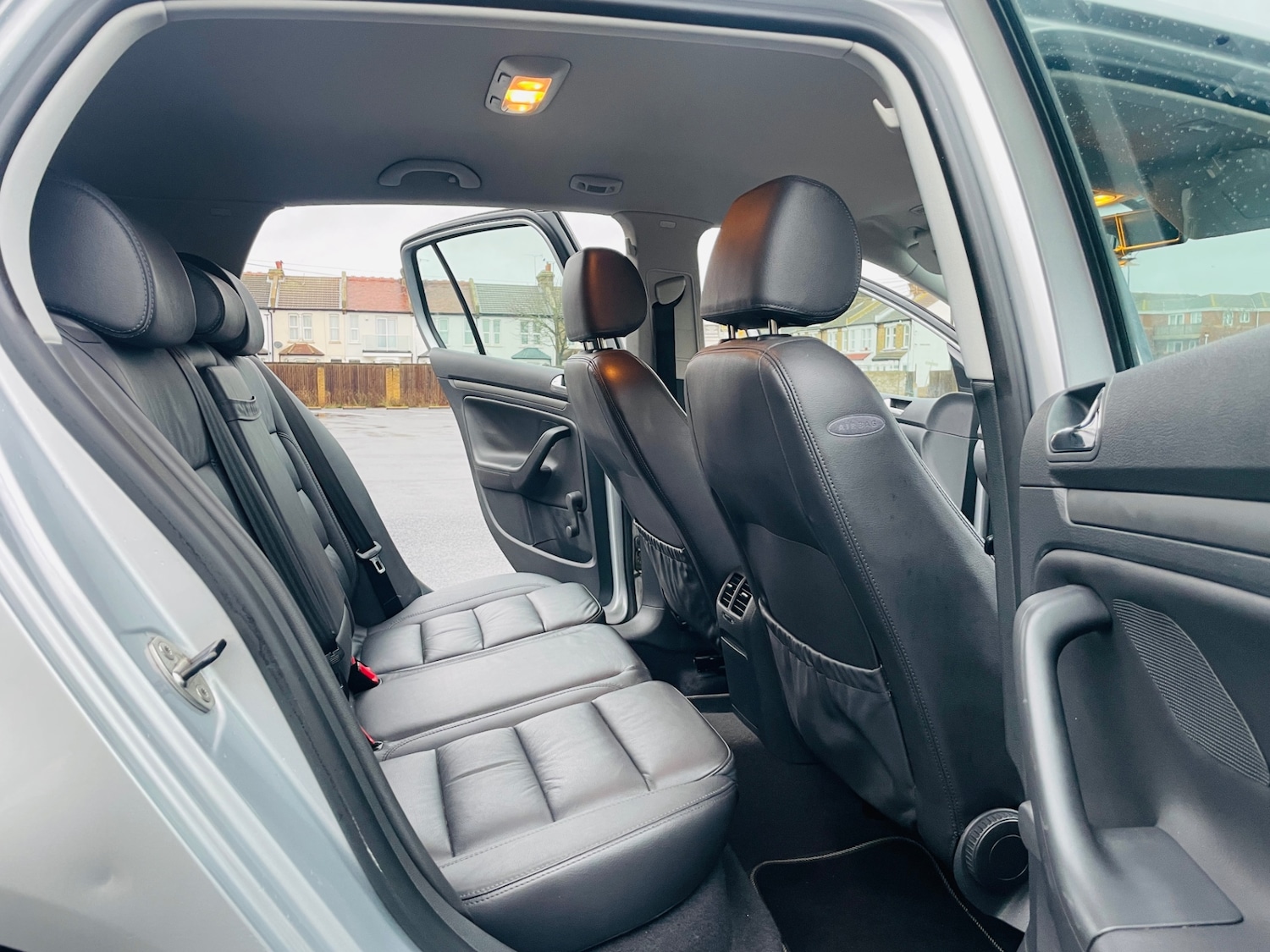 Used Volkswagen Golf 2004 for sale - 76863744: Photo 34