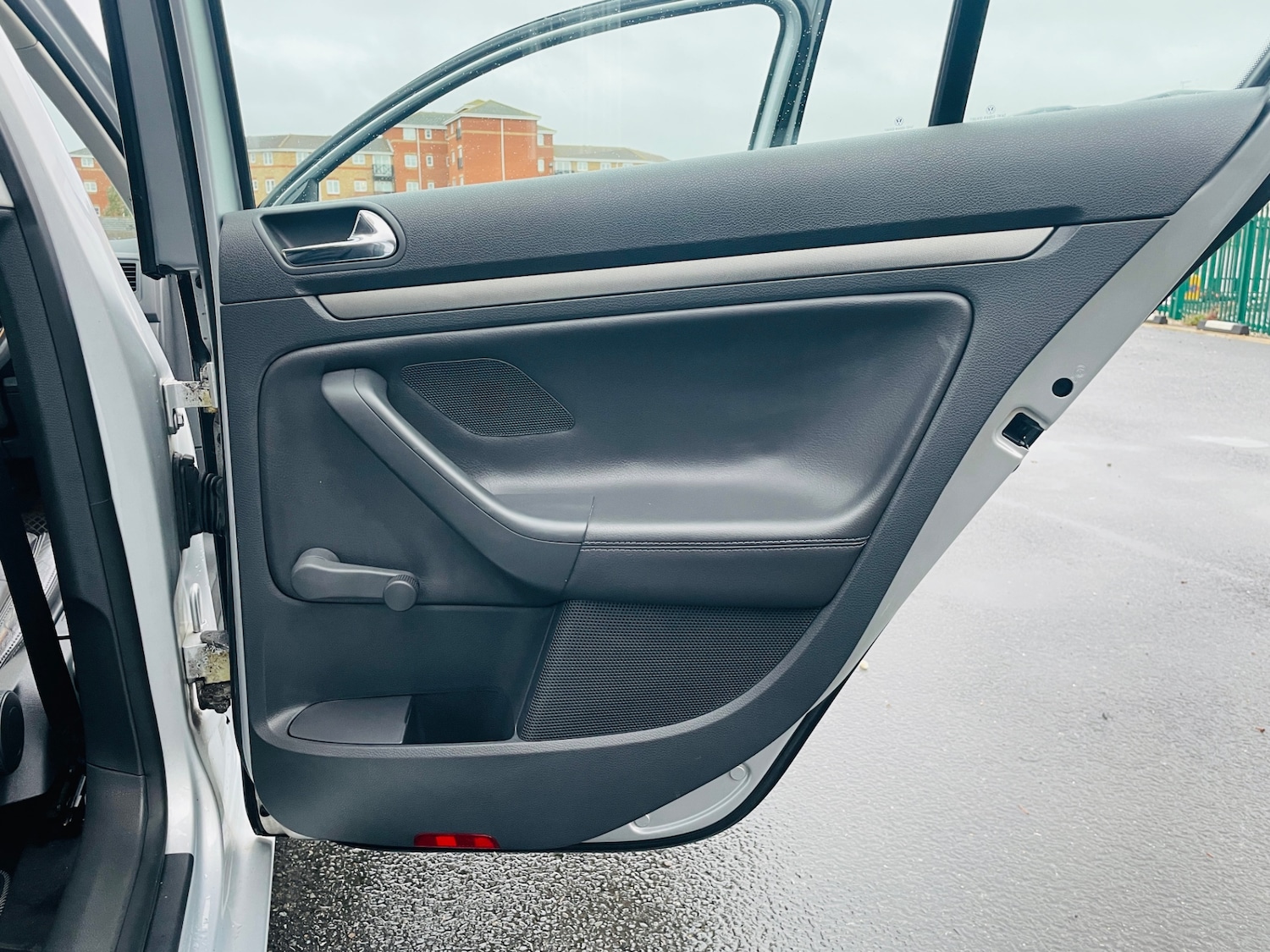 Used Volkswagen Golf 2004 for sale - 76863744: Photo 40