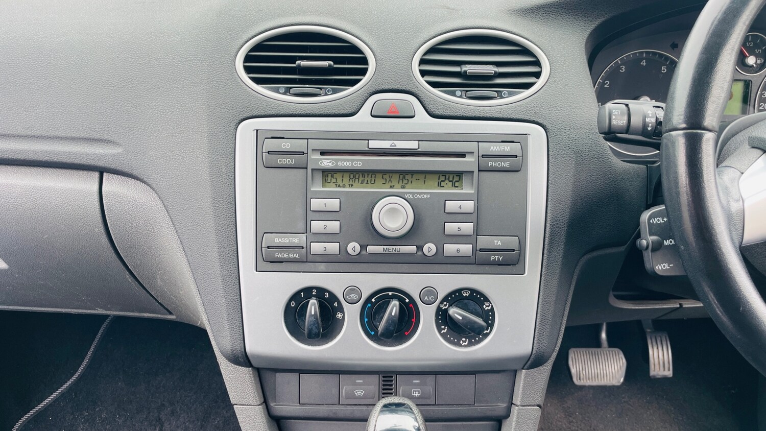 Used Ford Focus 2005 for sale - 77806961: Photo 18