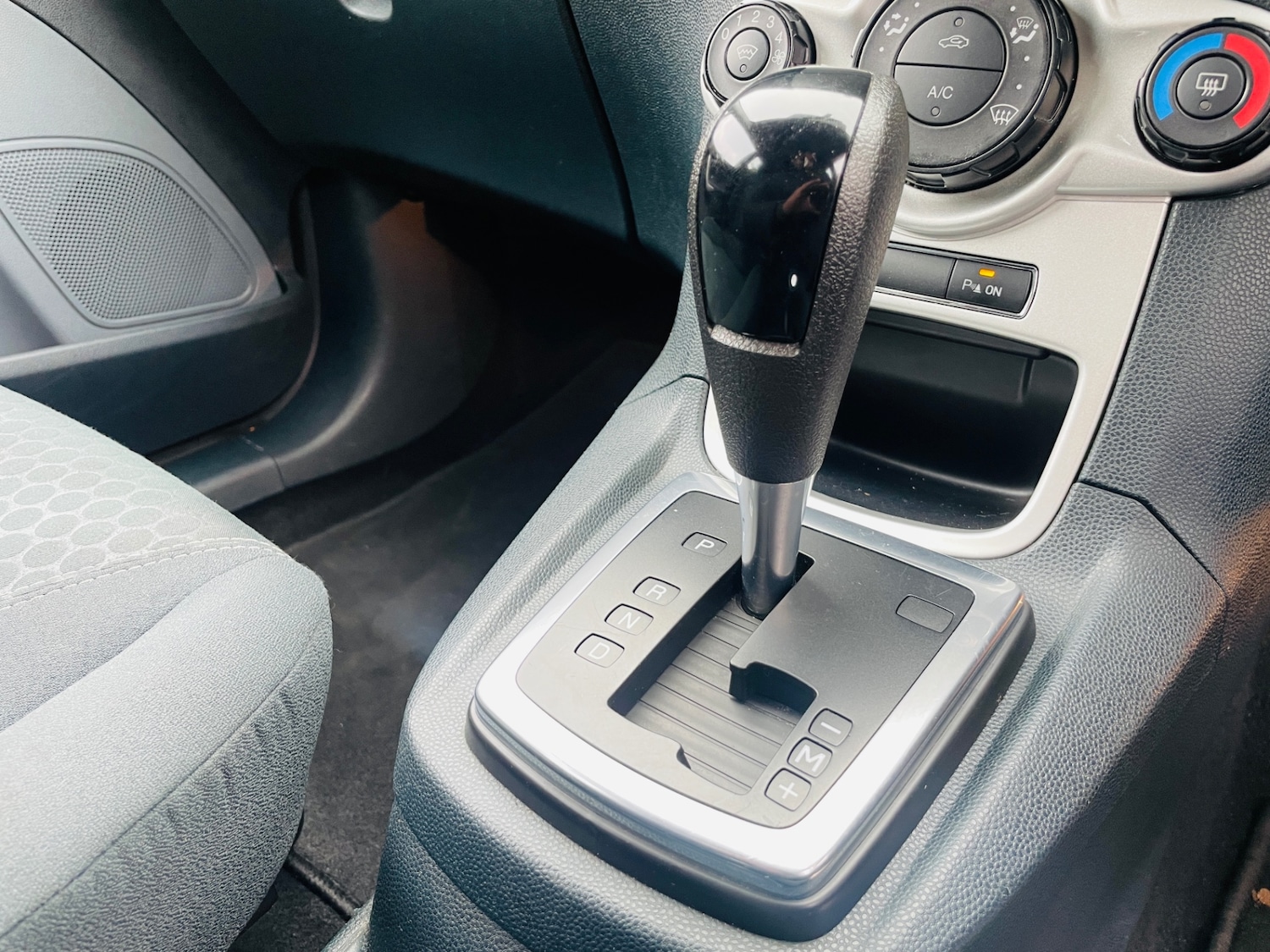 Used Ford Fiesta 2009 for sale - 76225405: Photo 19