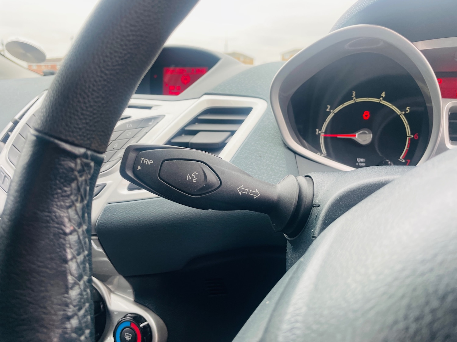 Used Ford Fiesta 2009 for sale - 76225405: Photo 24