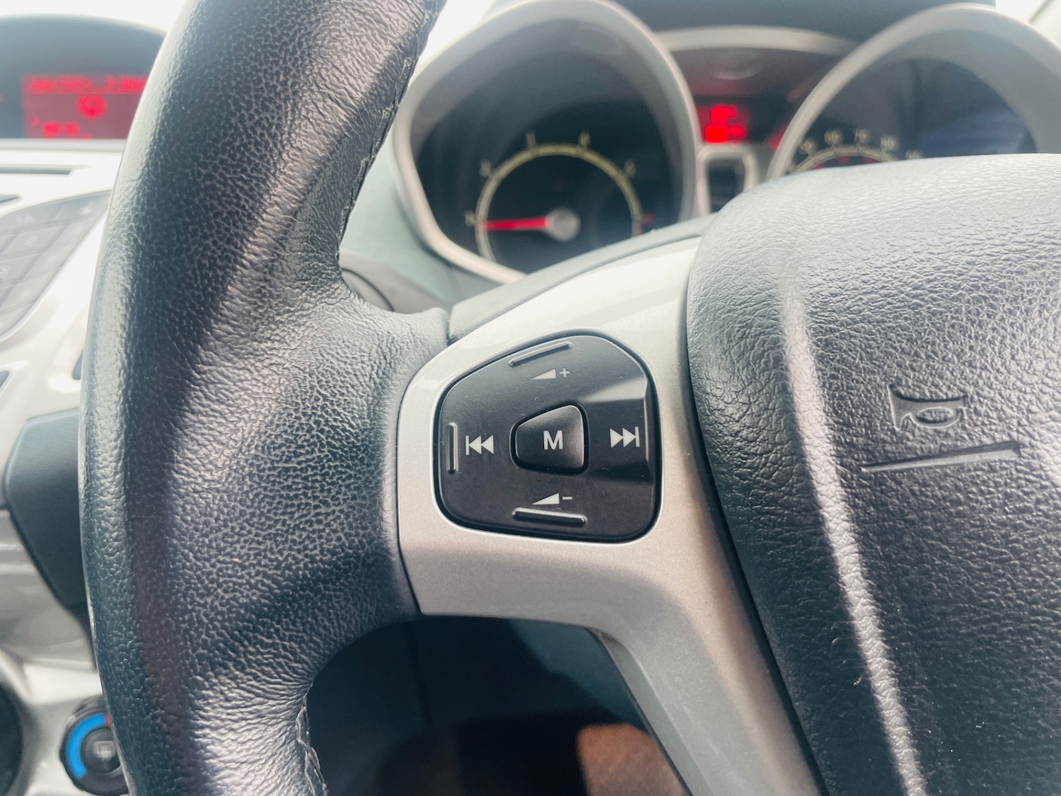 Used Ford Fiesta 2009 for sale - 76225405: Photo 25