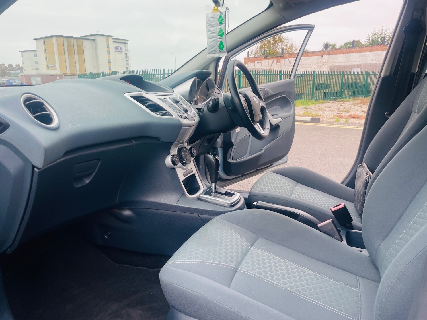 Used Ford Fiesta 2009 for sale - 76225405: Photo 30