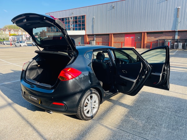 Used Kia Ceed 2015 for sale - 74610388: Photo 21