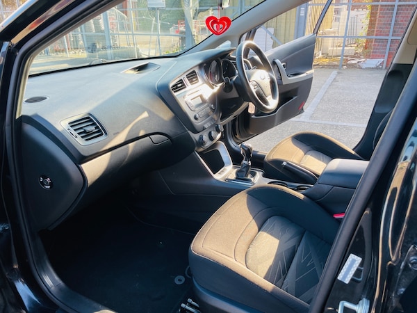 Used Kia Ceed 2015 for sale - 74610388: Photo 40