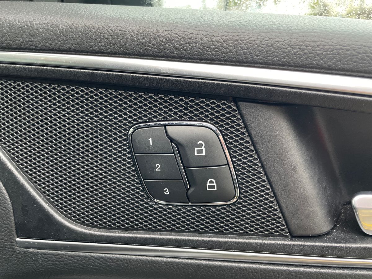 Used Ford S-Max 2023 for sale - 76869668: Photo 35