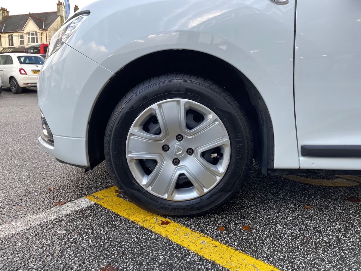 Used Dacia Logan MCV 2019 for sale - 76602913: Photo 15