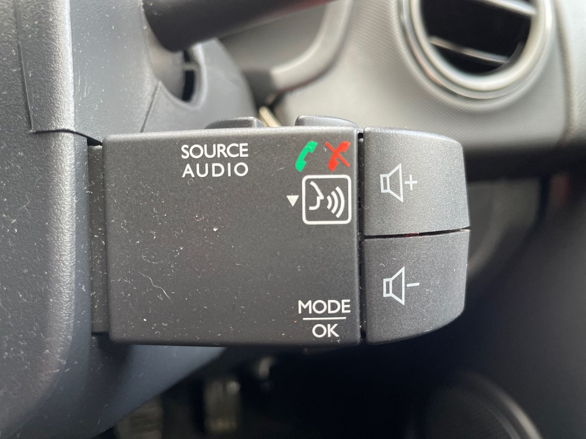 Used Dacia Logan MCV 2019 for sale - 76602913: Photo 37