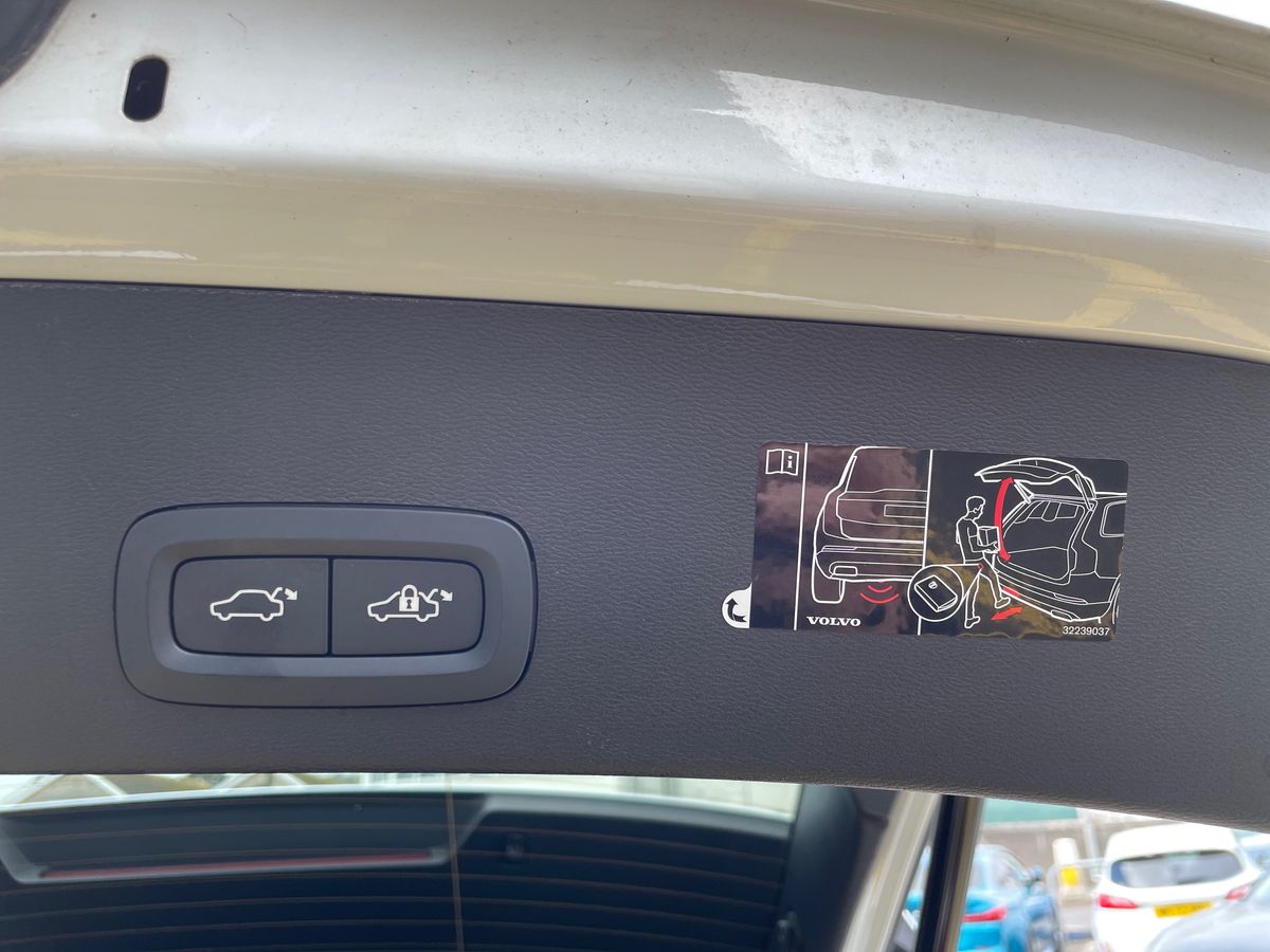 Used Volvo XC40 2021 for sale - 76095981: Photo 40