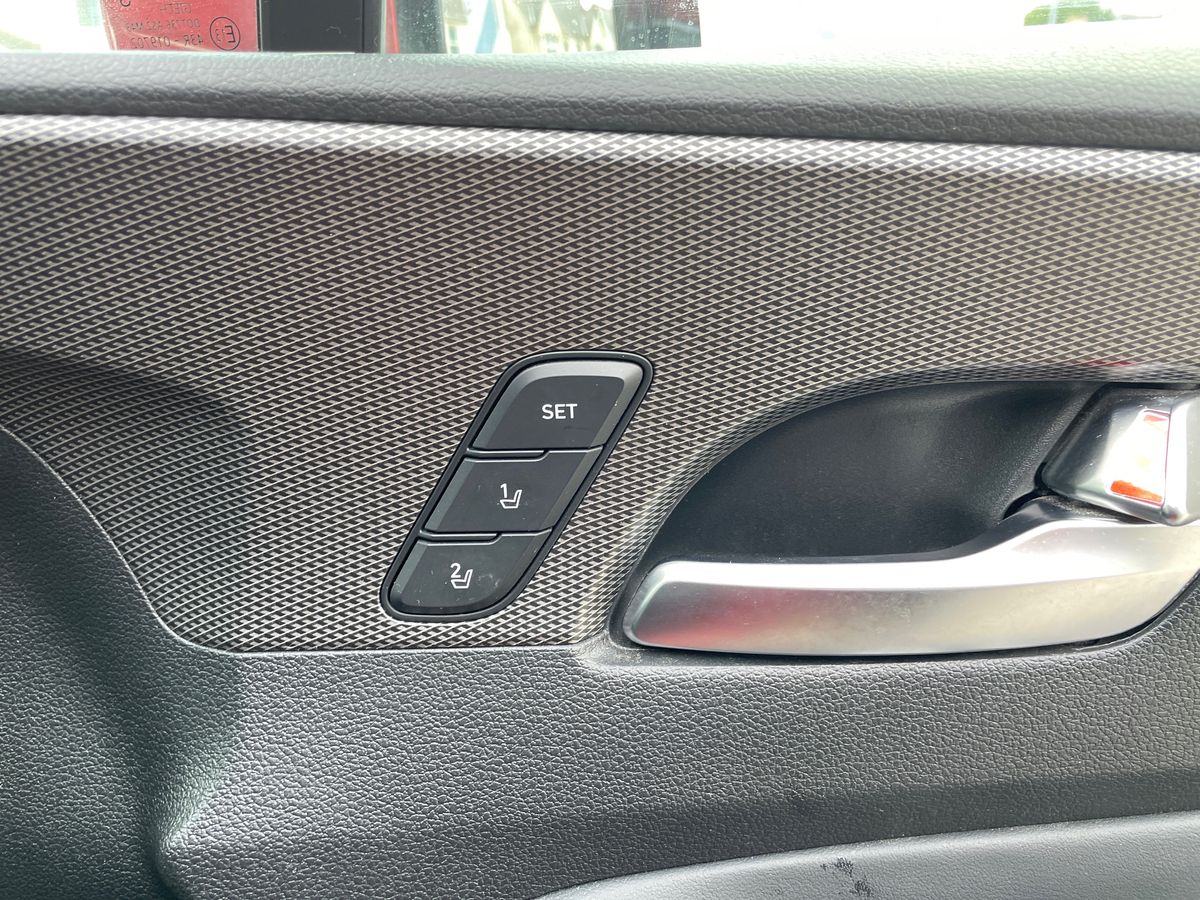 Vehicle 44