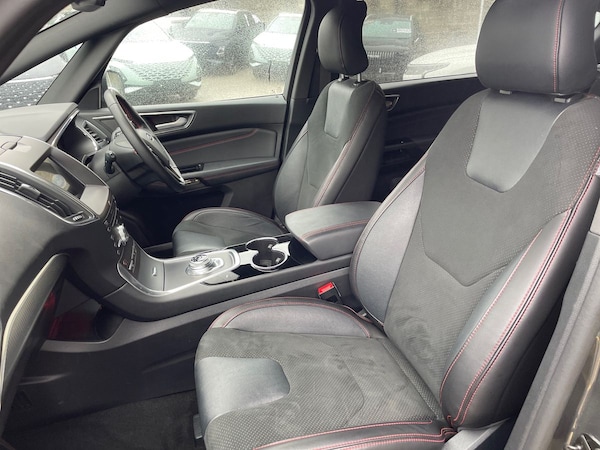 Used Ford S-Max 2023 for sale - 76176384: Photo 41
