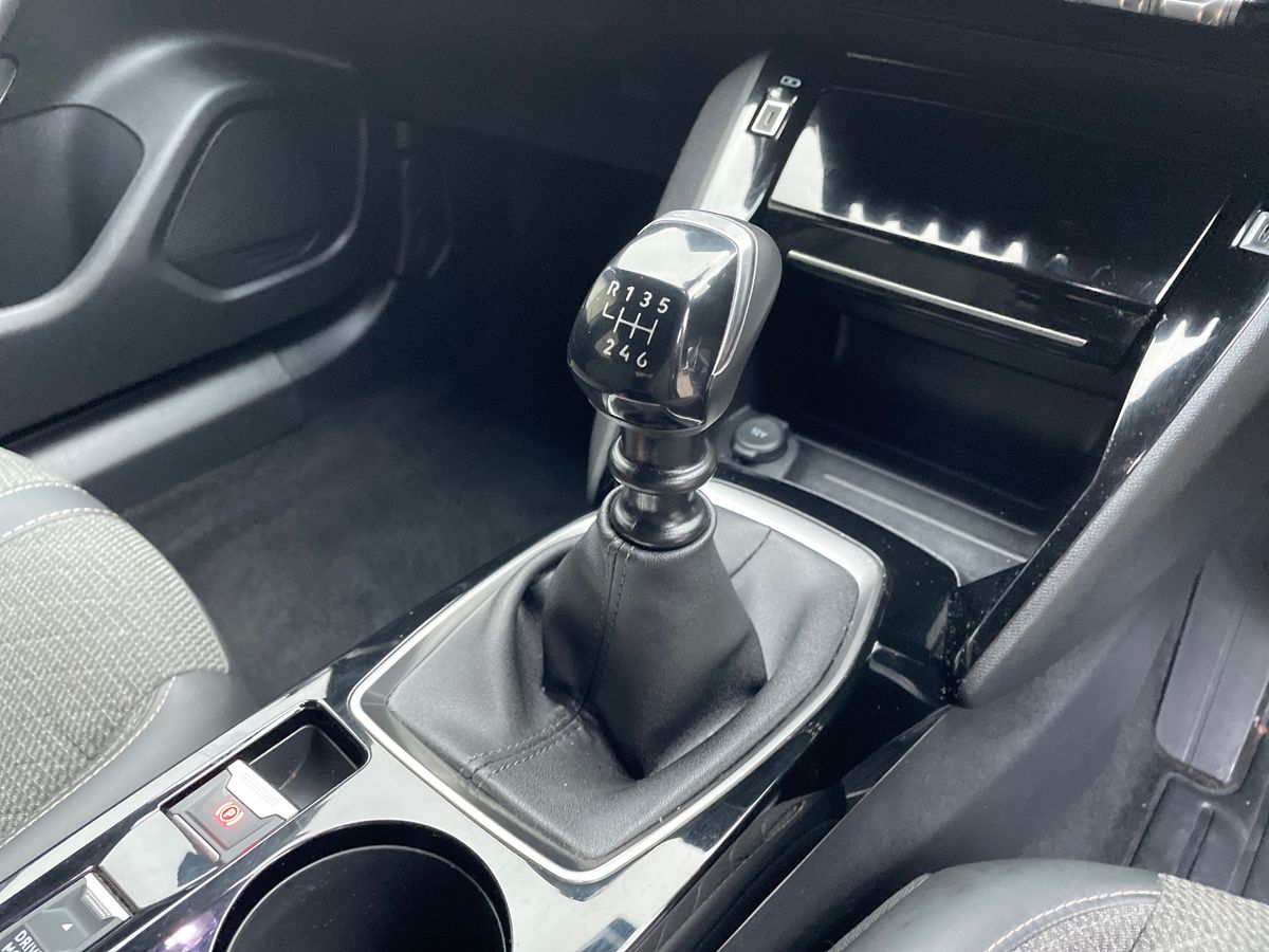 Used Peugeot 2008 2023 for sale - 77708288: Photo 27