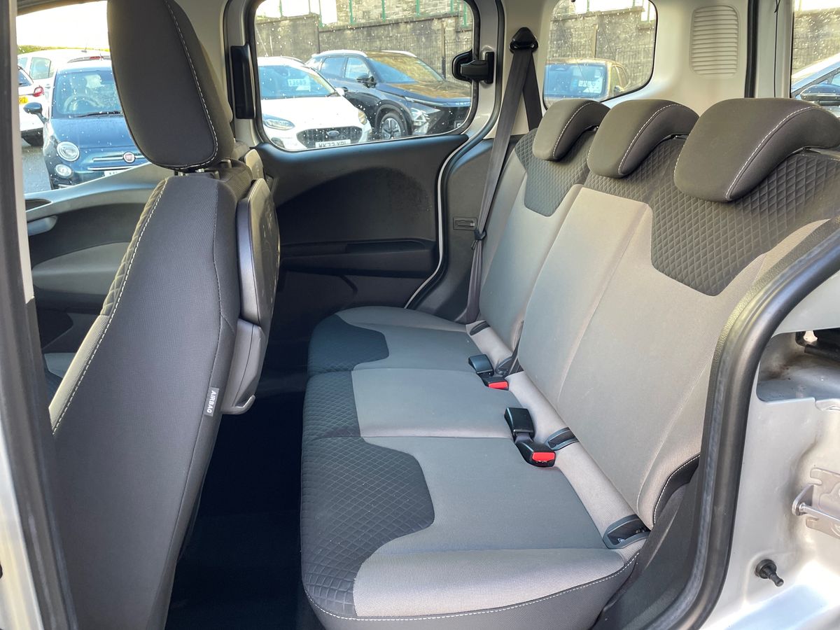 Used Ford Tourneo Courier 2020 for sale - 77079105: Photo 36