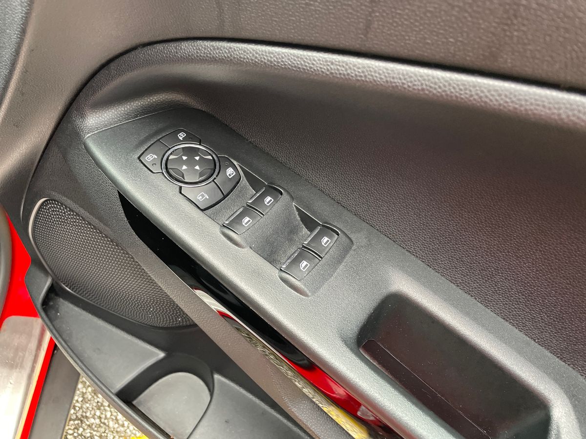 Used Ford Ecosport 2018 for sale - 77660341: Photo 24