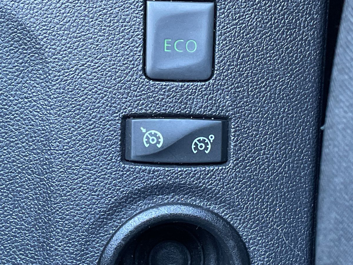 Used Renault Captur 2019 for sale - 76757939: Photo 36