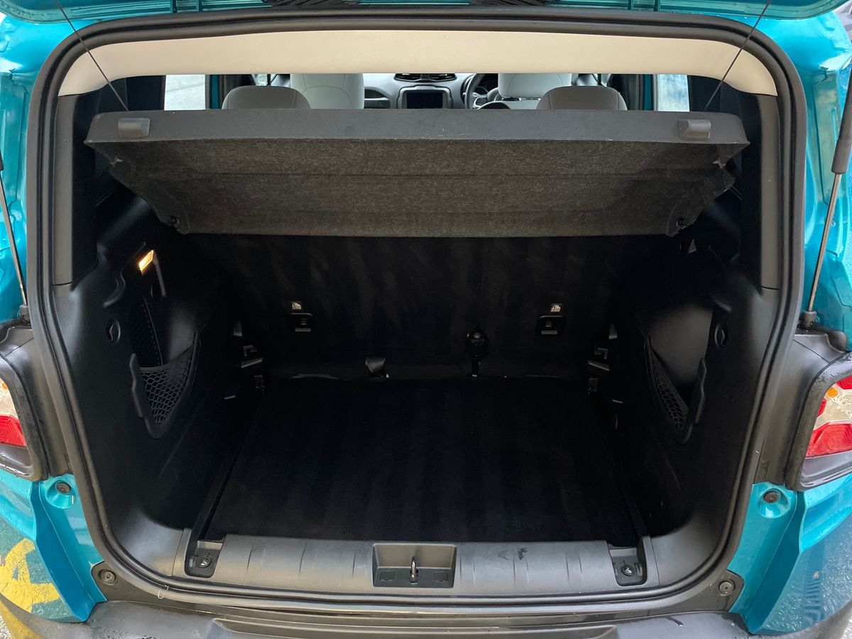 Used Jeep Renegade 2020 for sale - 76873032: Photo 17