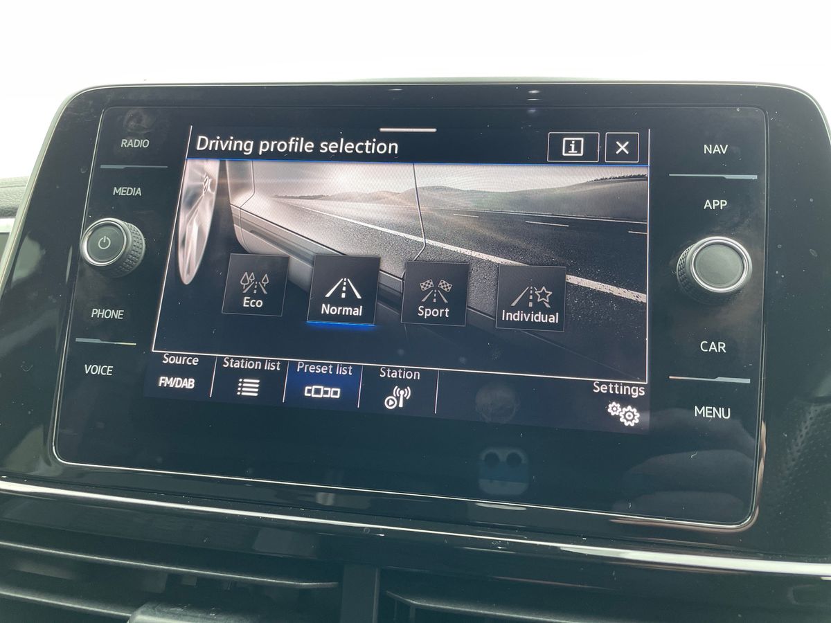 Used Volkswagen T-Roc 2022 for sale - 76870644: Photo 47