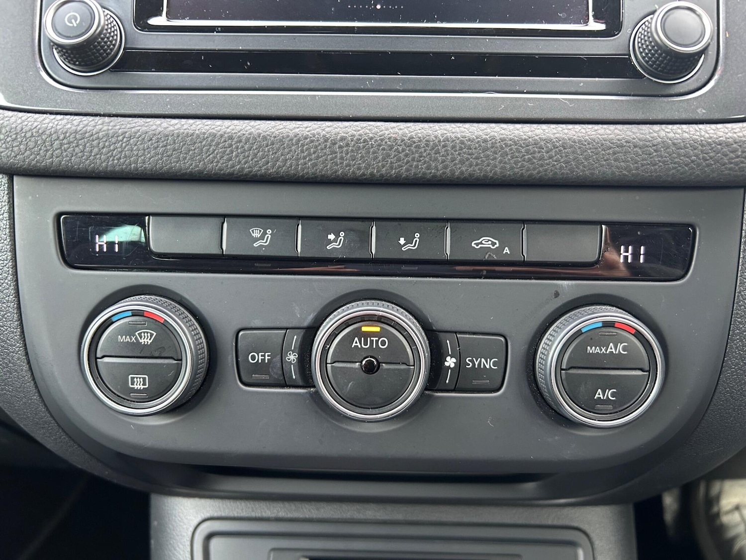 Used Volkswagen Tiguan 2016 for sale - 77082153: Photo 31