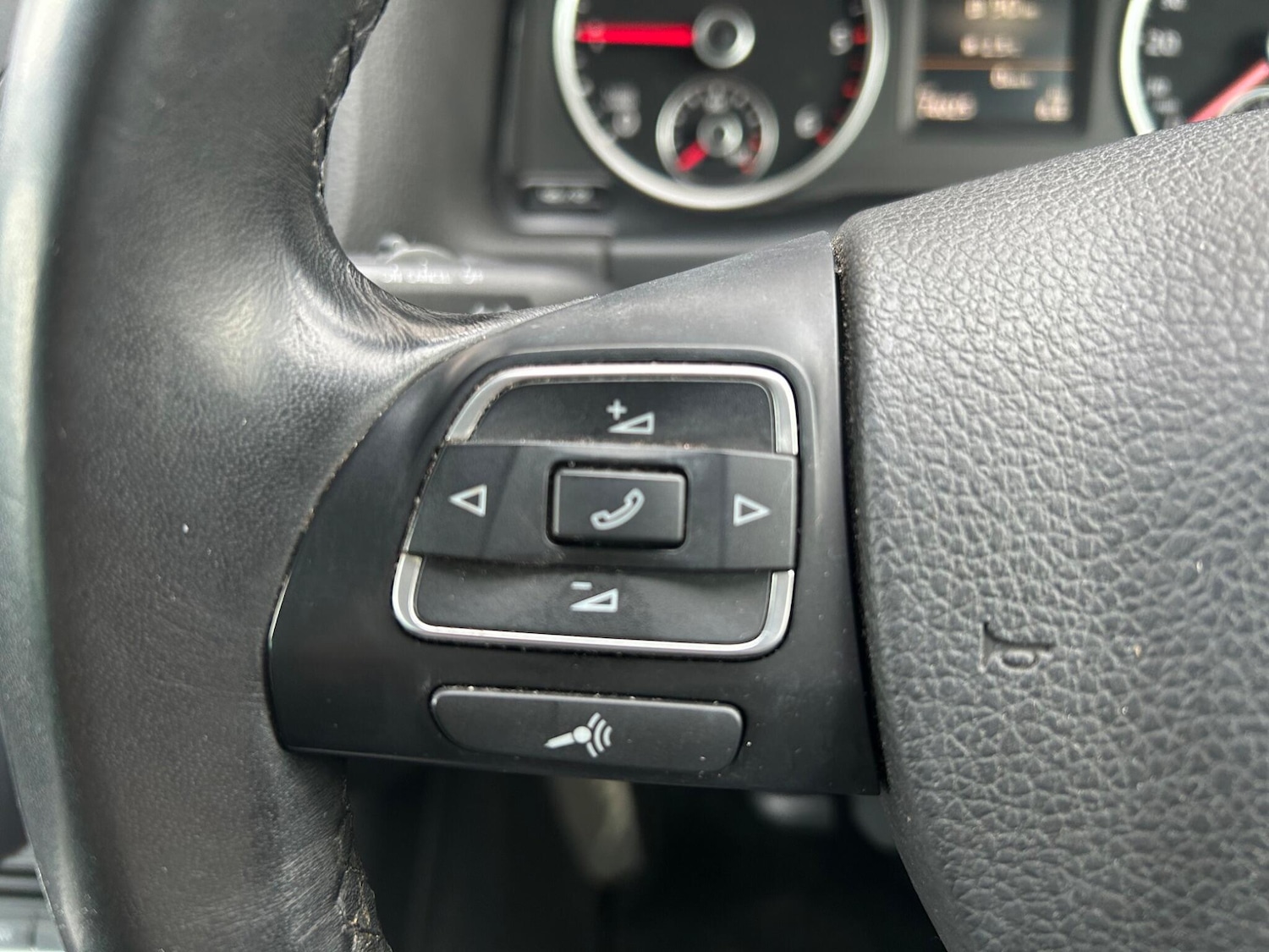 Used Volkswagen Tiguan 2016 for sale - 77082153: Photo 43