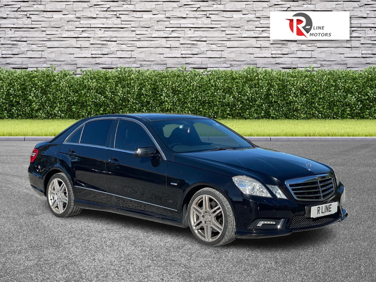 Used Mercedes-Benz E Class 2009 for sale - 76989019: Photo 1