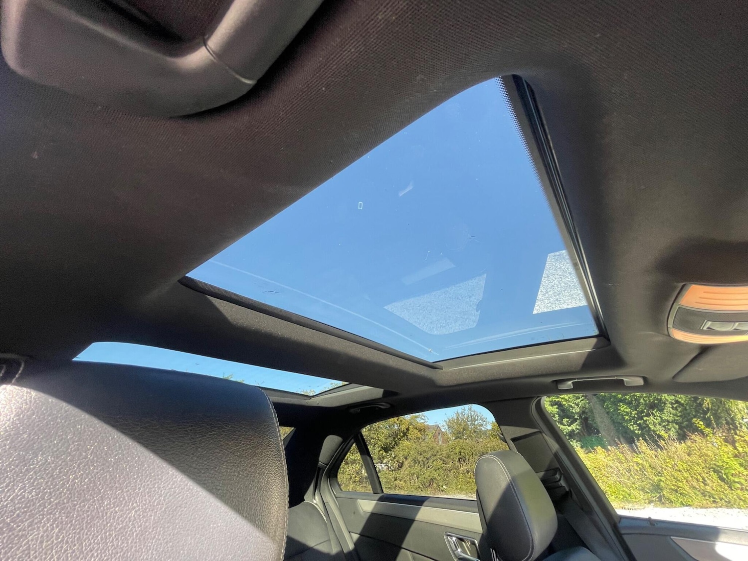 Used Mercedes-Benz E Class 2009 for sale - 76989019: Photo 28