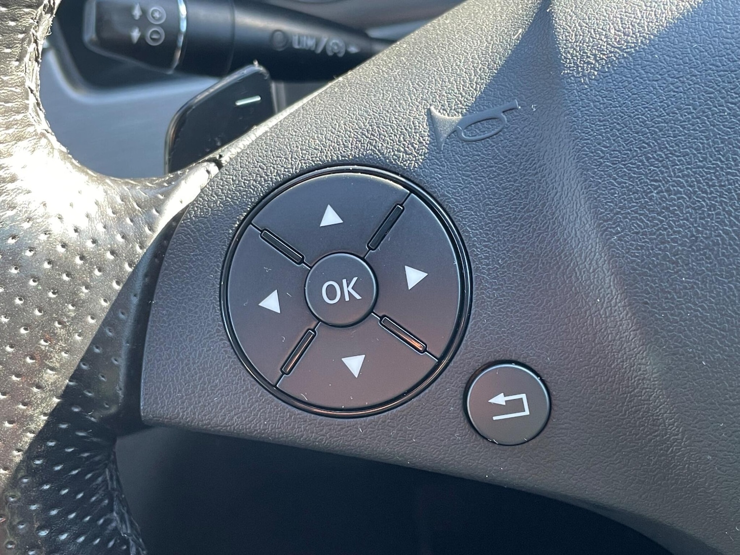 Used Mercedes-Benz E Class 2009 for sale - 76989019: Photo 40