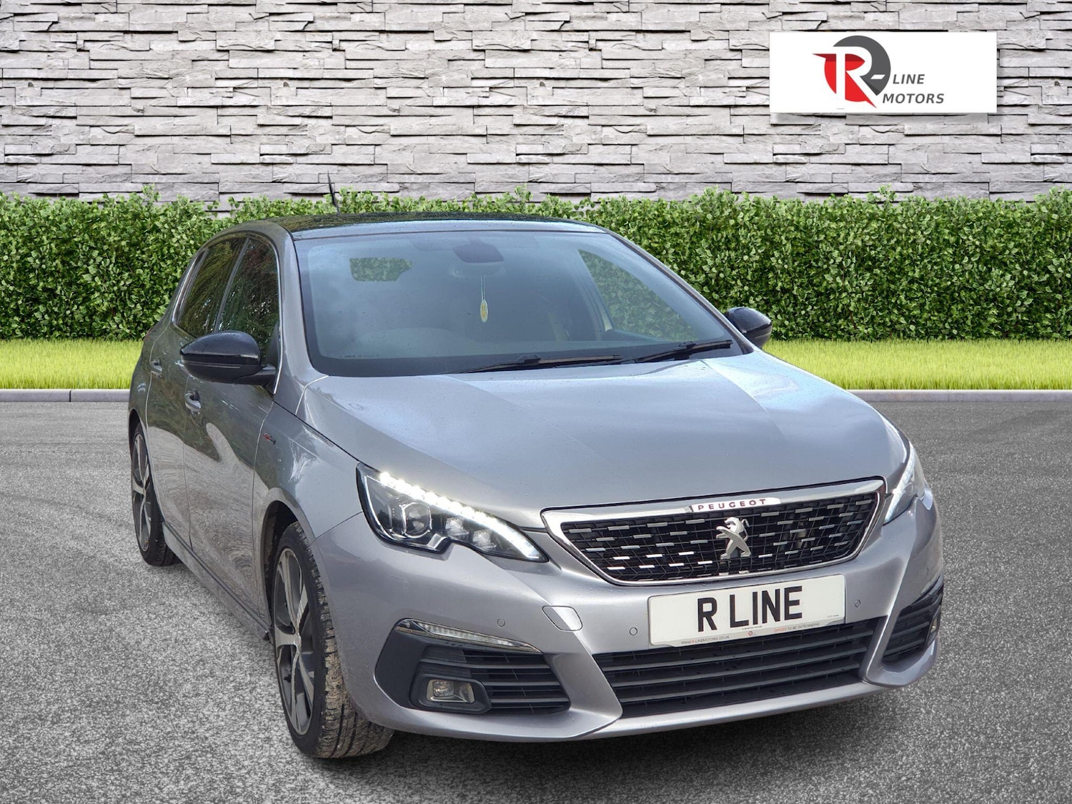 Used Peugeot 308 2017 for sale - 76446450: Photo 2