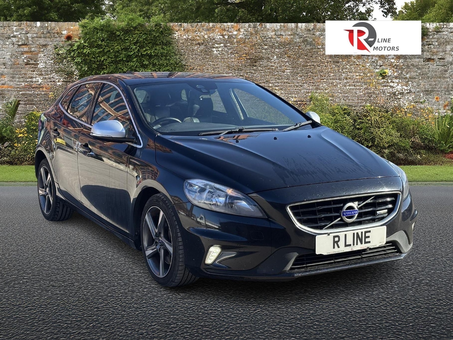 Used Volvo V40 for sale - 77737218: Photo 2