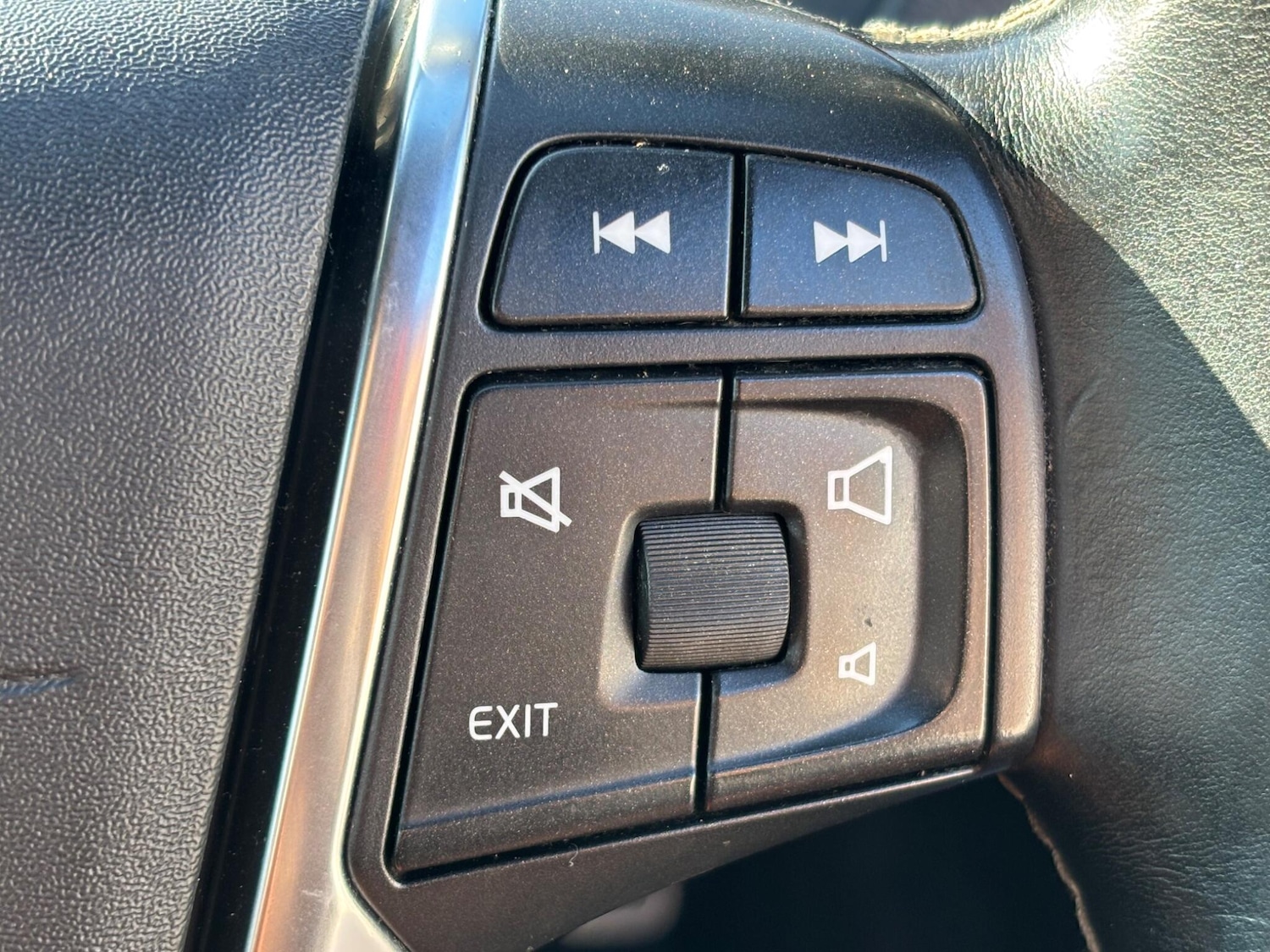 Used Volvo V40 for sale - 77737218: Photo 27