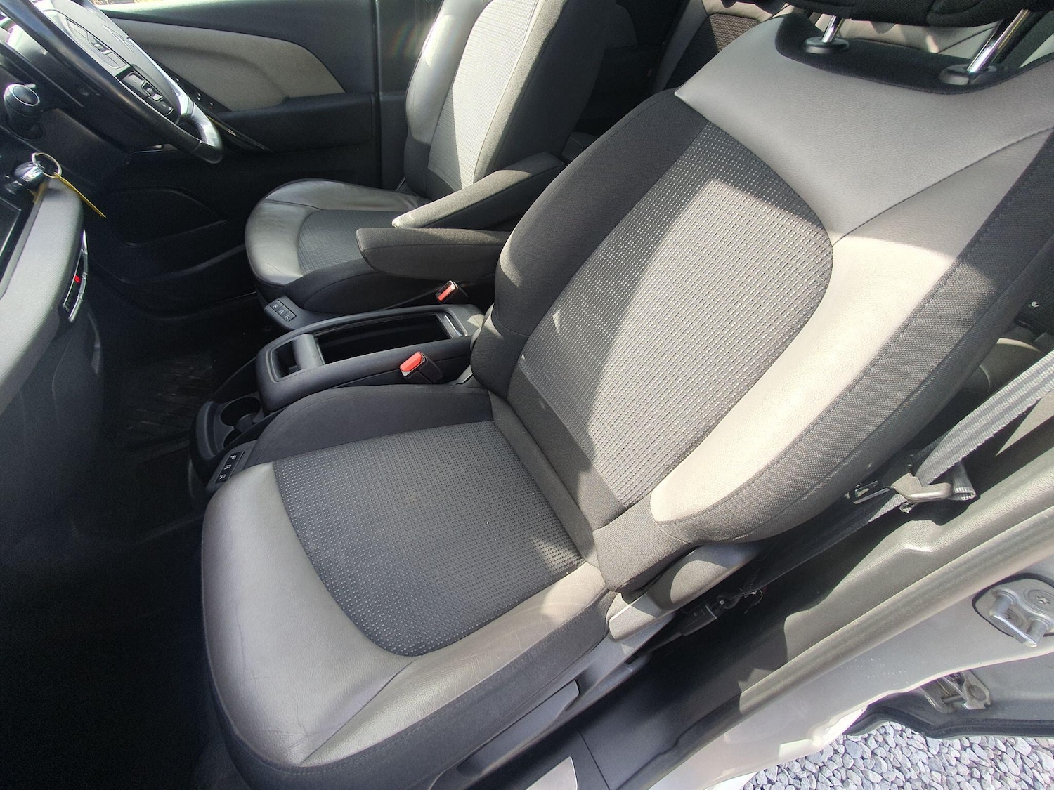 Used Citroen C4 Picasso 2013 for sale - 76988546: Photo 21