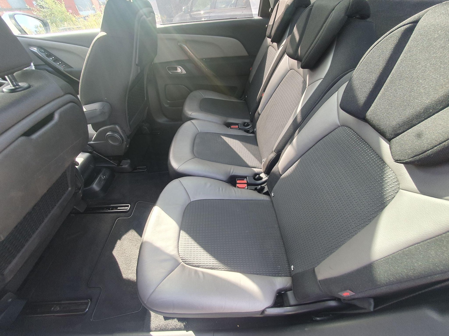 Used Citroen C4 Picasso 2013 for sale - 76988546: Photo 25