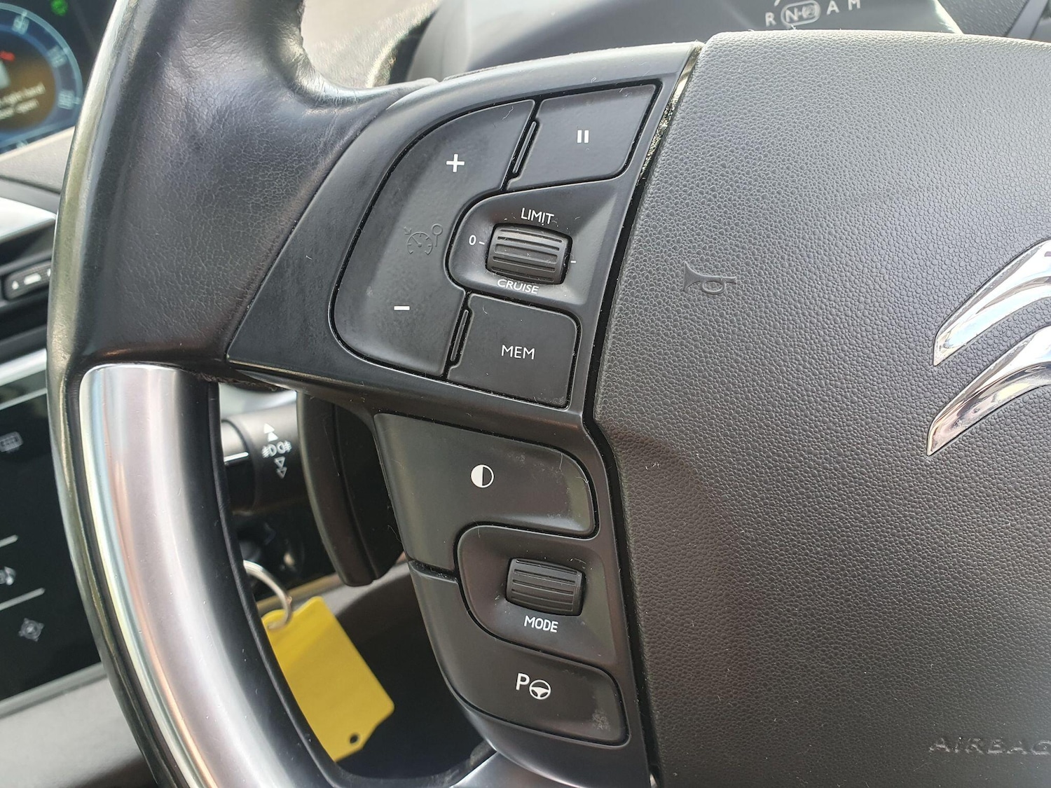 Used Citroen C4 Picasso 2013 for sale - 76988546: Photo 43