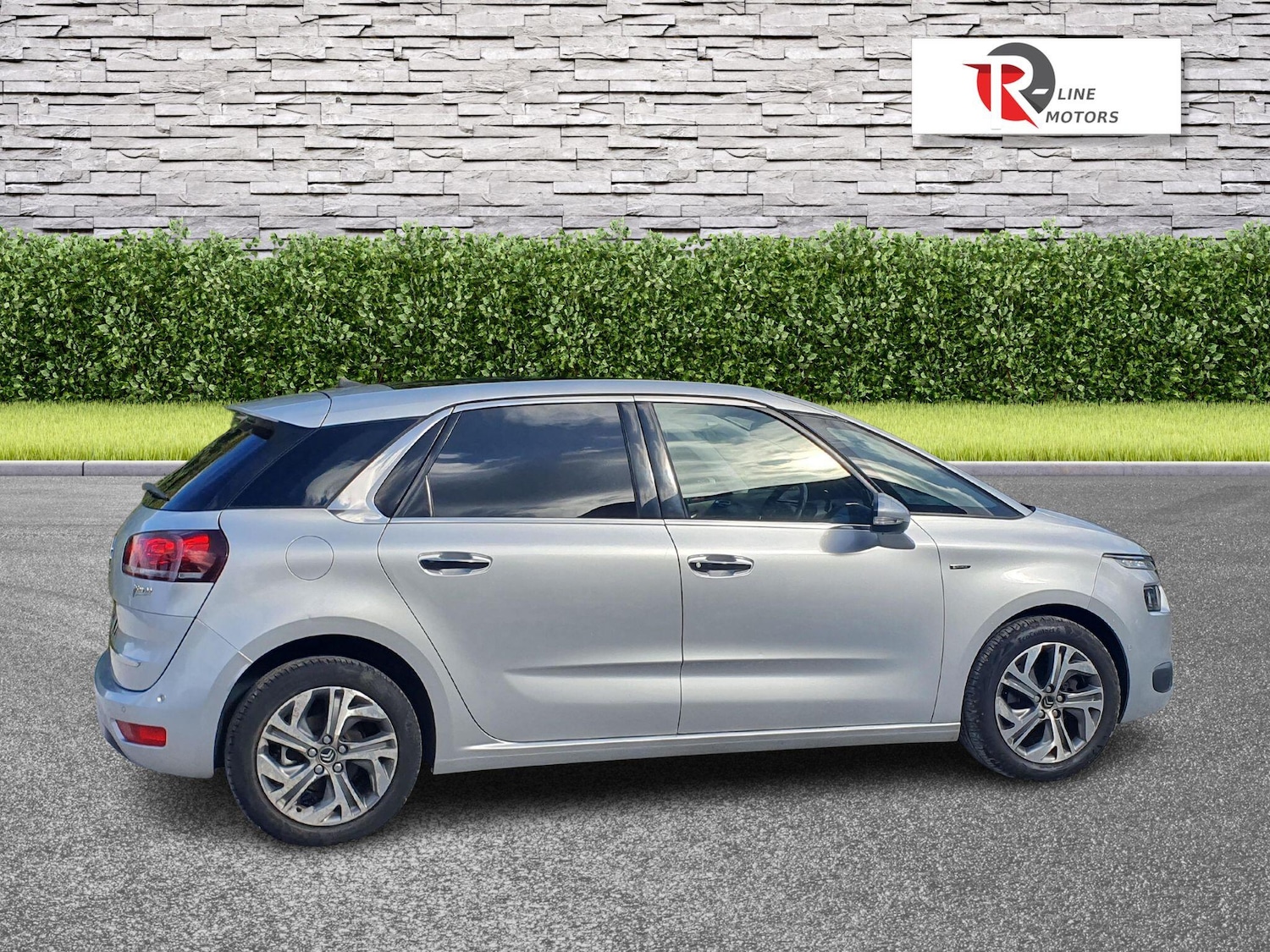 Used Citroen C4 Picasso 2013 for sale - 76988546: Photo 7