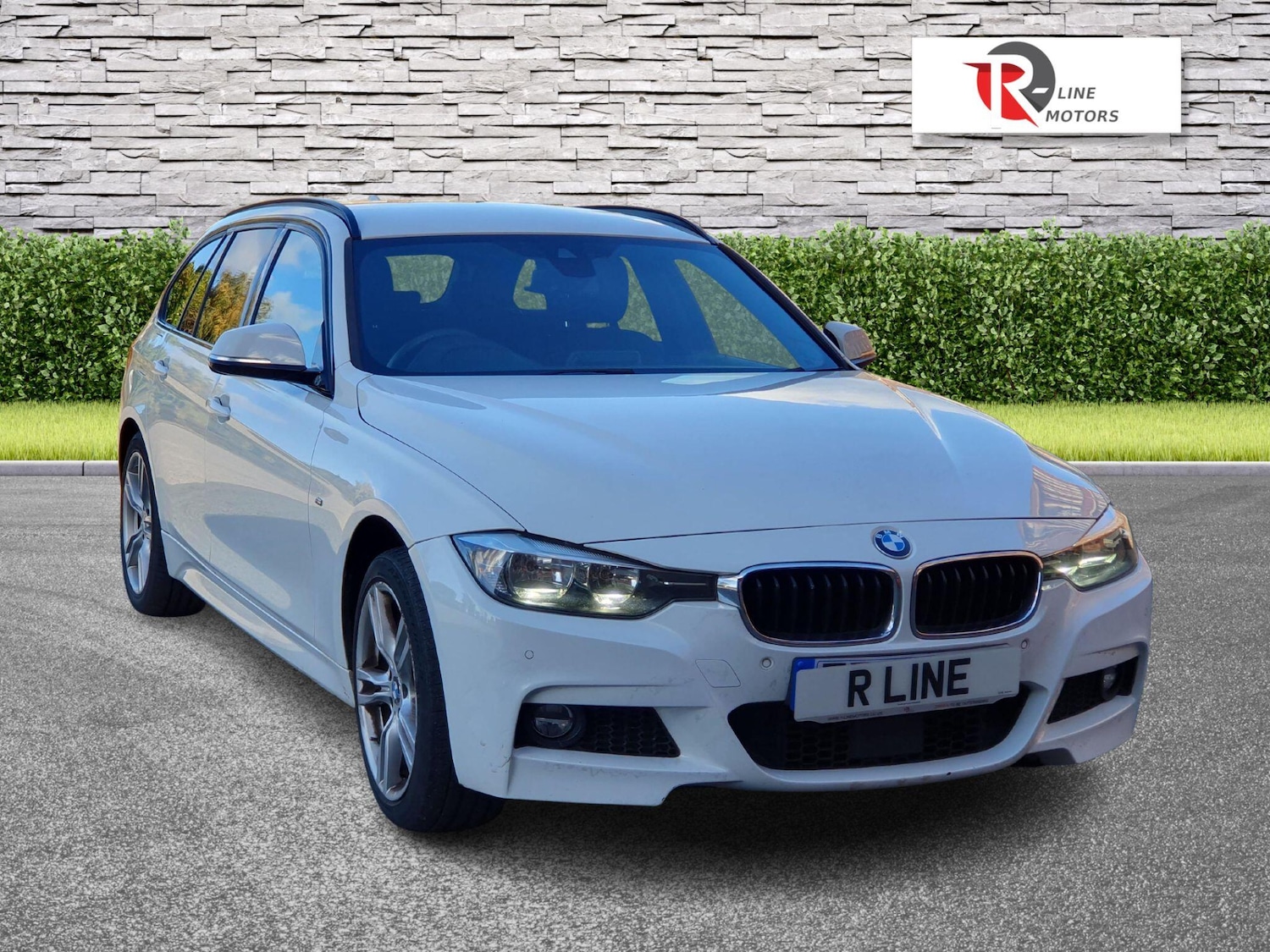 Used BMW 3 Series 2015 for sale - 76361444: Photo 2