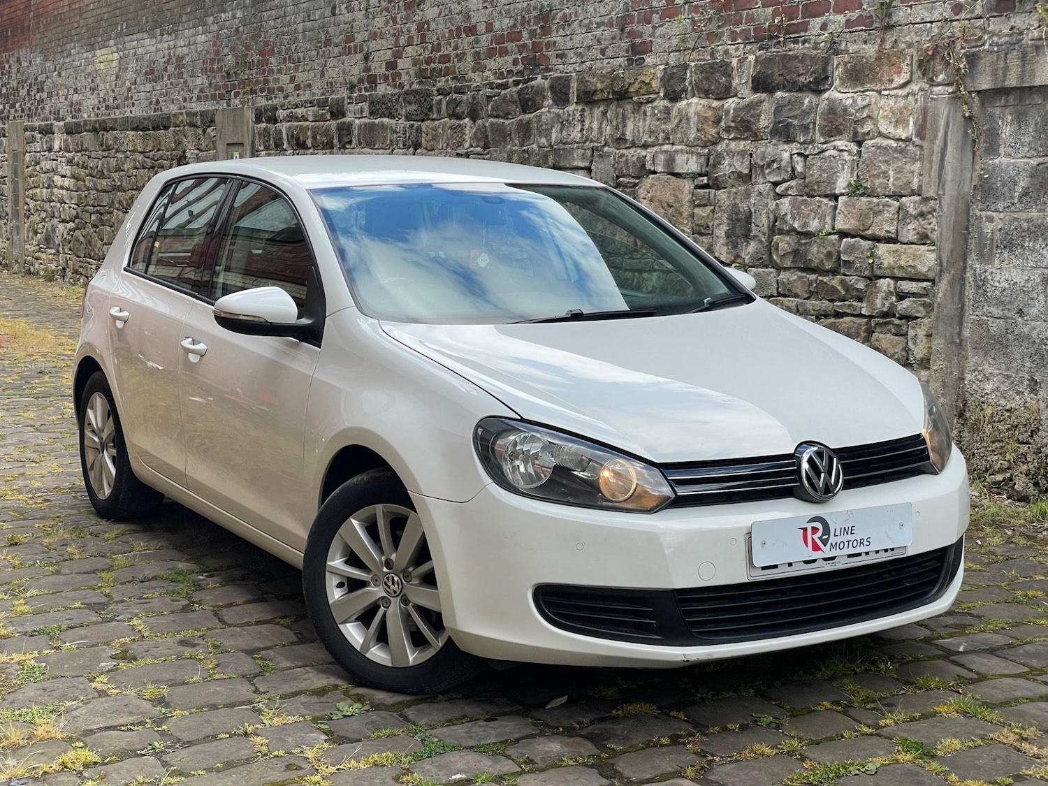 Used Volkswagen Golf 2010 for sale - 76349416: Photo 1