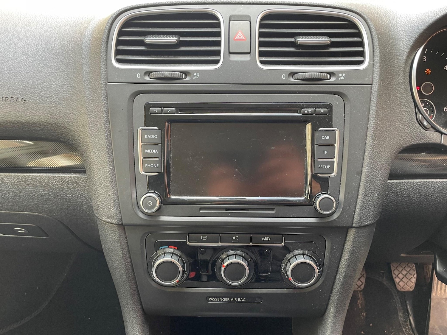 Used Volkswagen Golf 2010 for sale - 76349416: Photo 27