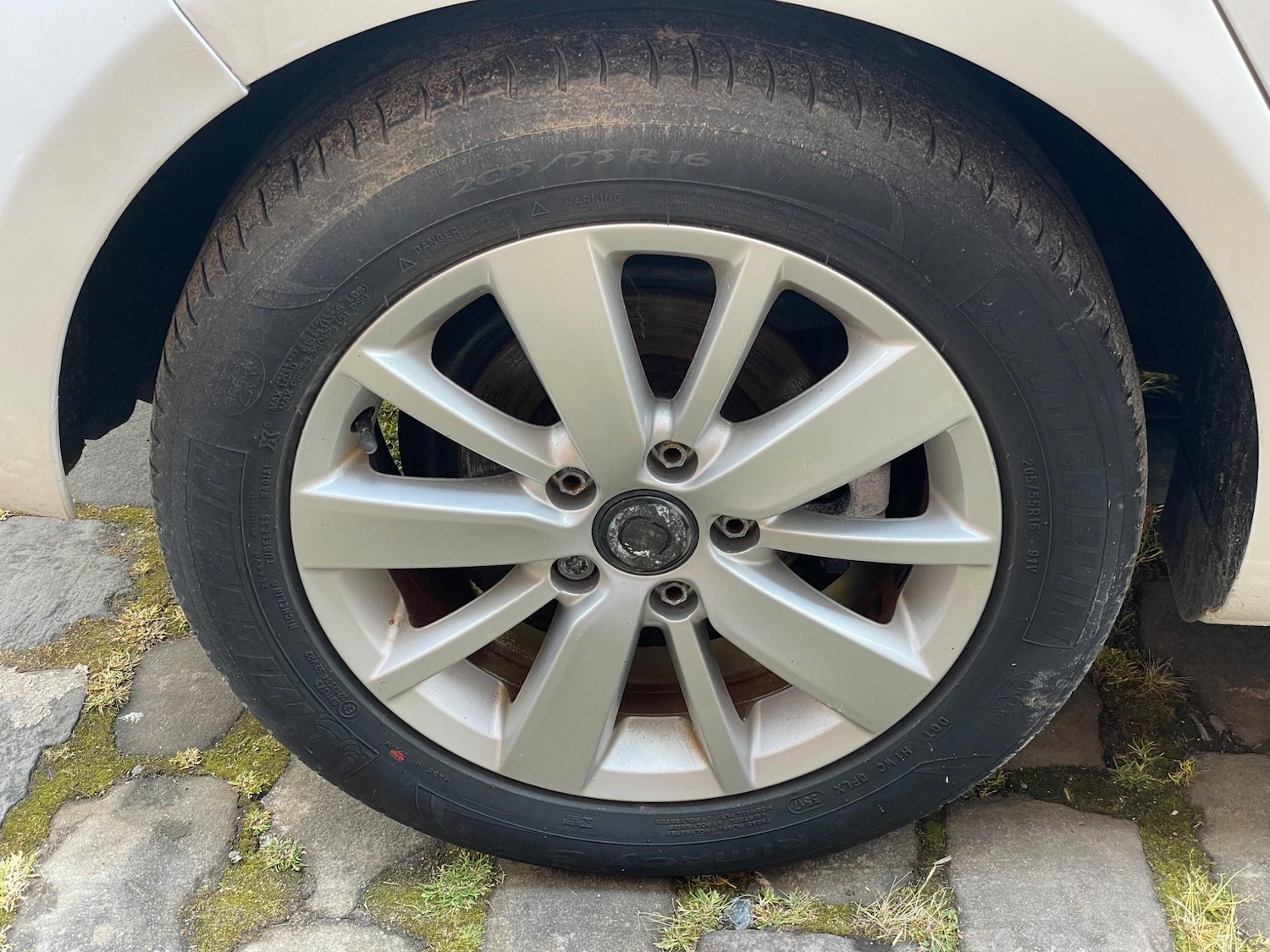 Used Volkswagen Golf 2010 for sale - 76349416: Photo 42