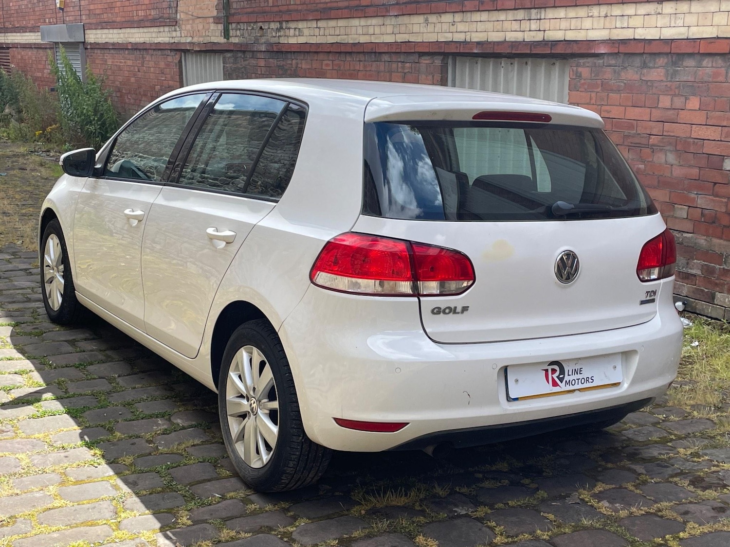 Used Volkswagen Golf 2010 for sale - 76349416: Photo 7