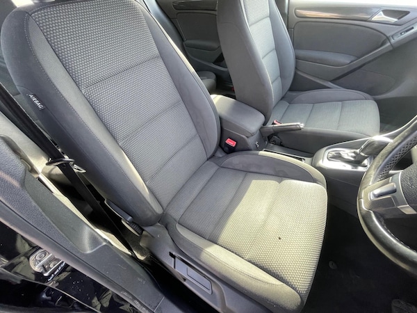 Used Volkswagen Golf 2011 for sale - 76227779: Photo 17