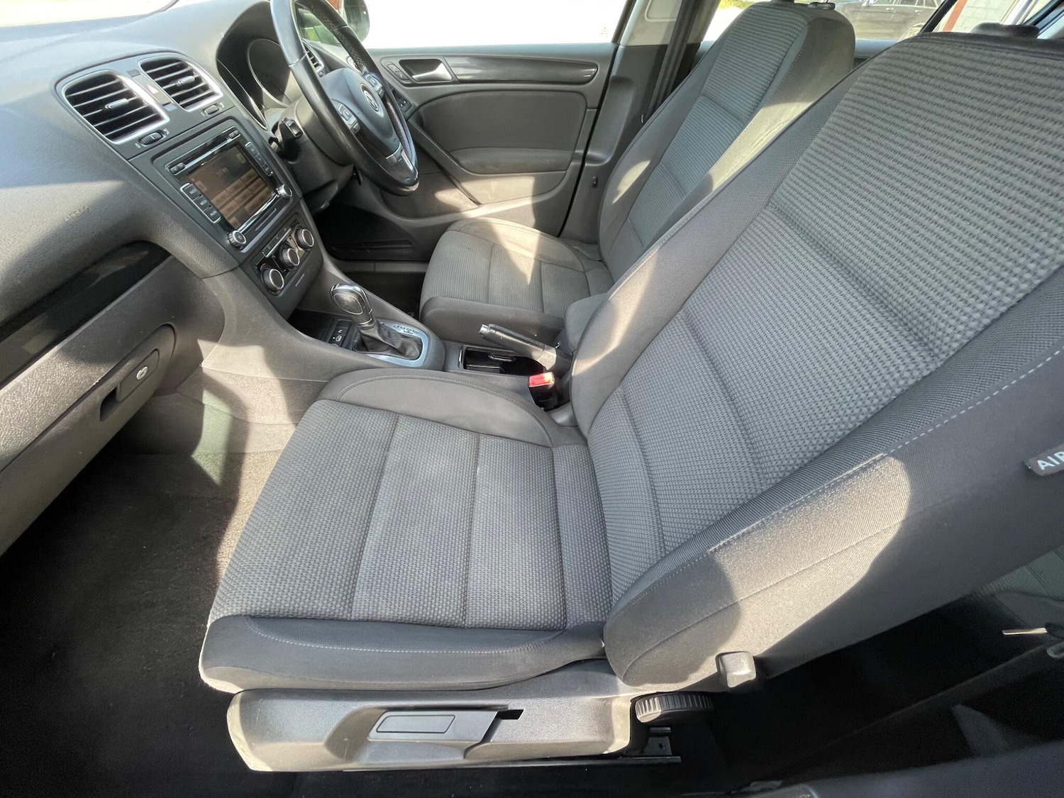 Used Volkswagen Golf 2011 for sale - 76227779: Photo 22