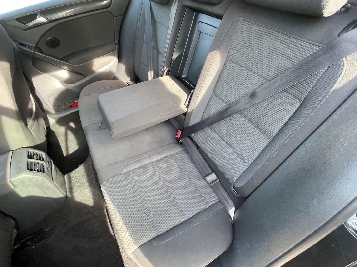 Used Volkswagen Golf 2011 for sale - 76227779: Photo 26