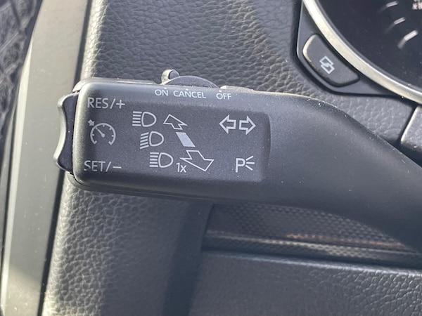 Used Volkswagen Golf 2011 for sale - 76227779: Photo 38