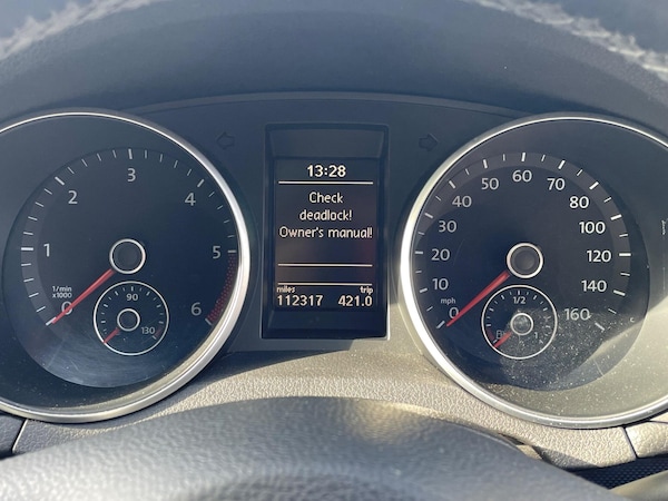 Used Volkswagen Golf 2011 for sale - 76227779: Photo 40
