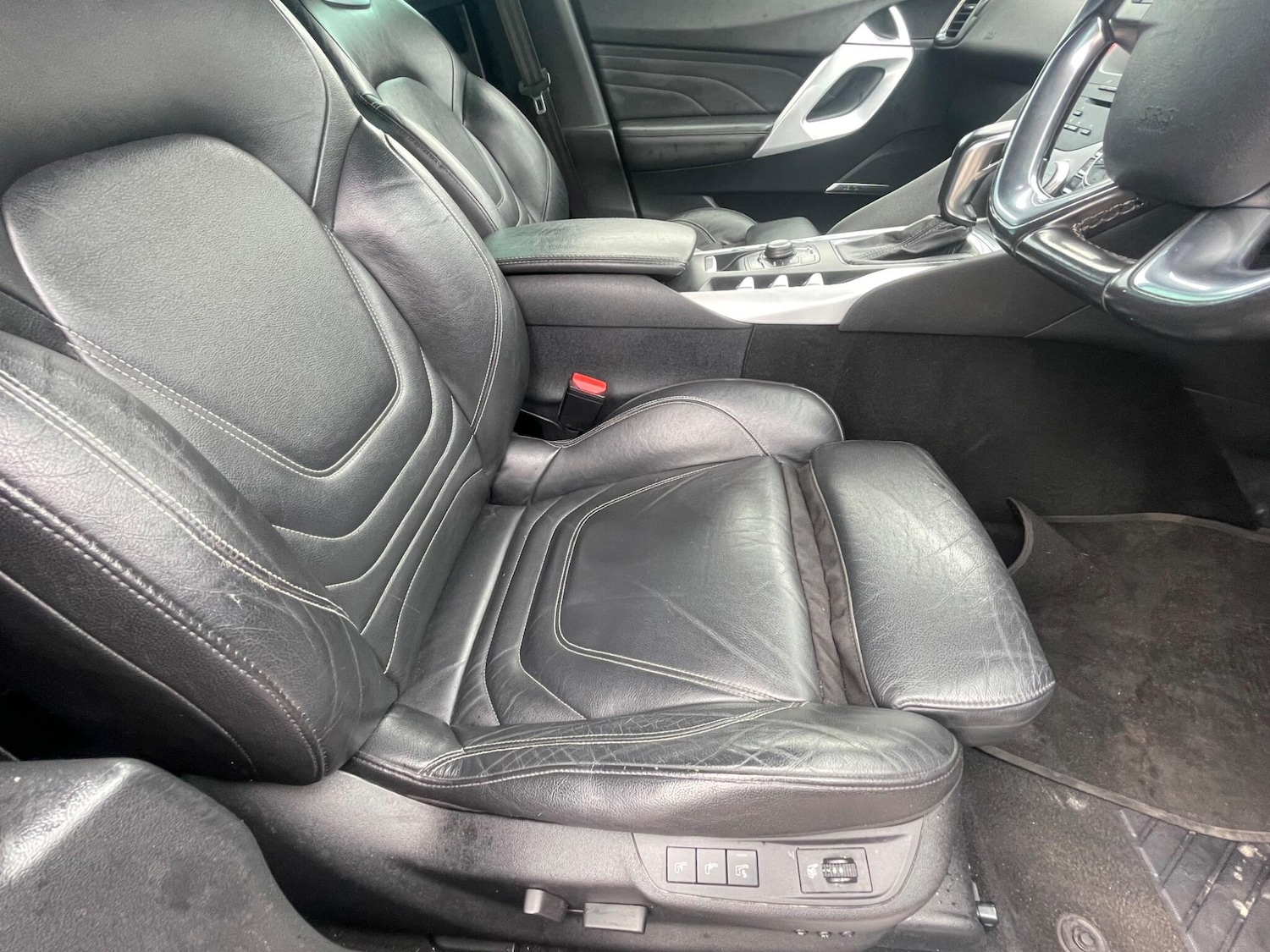 Used Citroen DS5 2012 for sale - 76228037: Photo 15